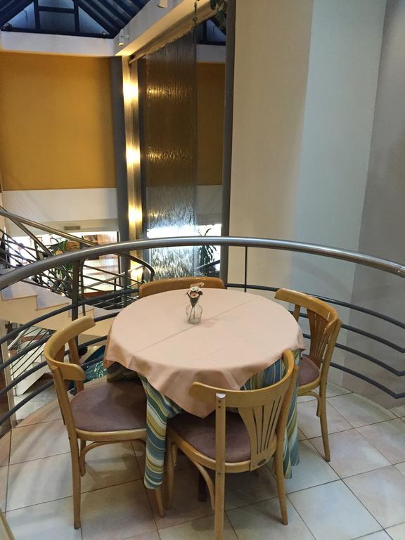 Crystal Palace Hotel Монтевидео Экстерьер фото