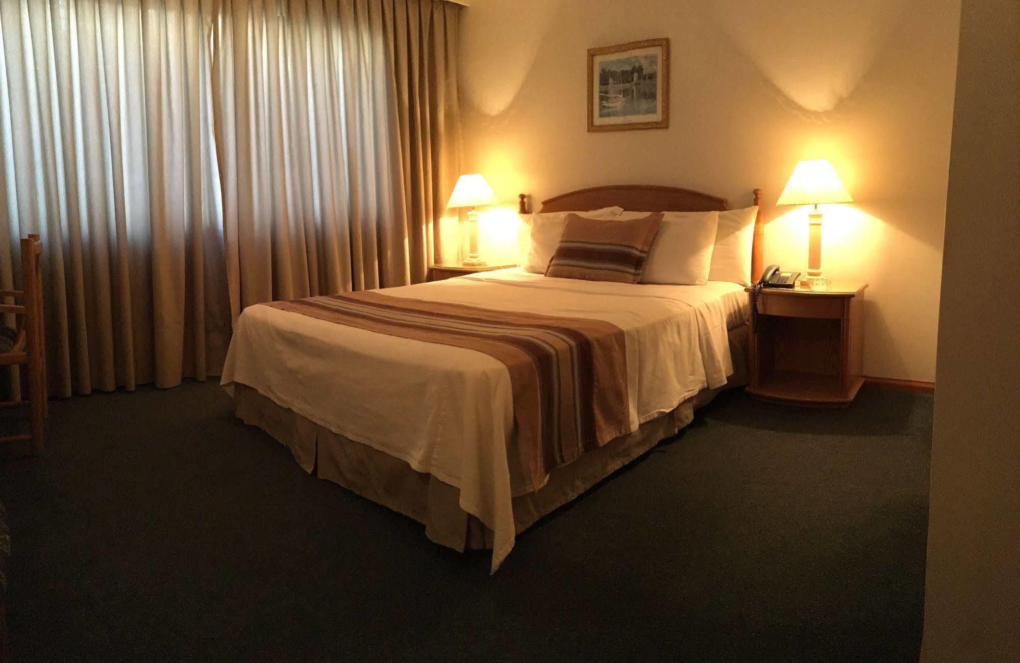 Crystal Palace Hotel Монтевидео Экстерьер фото